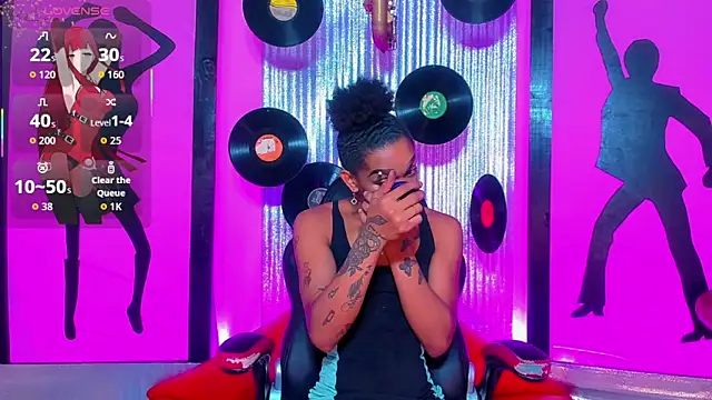 nickyminach  online show from April 2026 07:31:02 PM