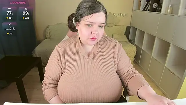 PlumPie online show from September 2025 05:23:01 PM