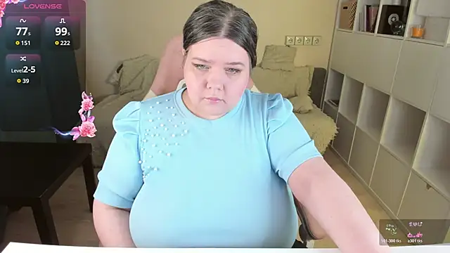 PlumPie online show from April 2026 04:19:01 PM