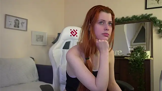 Snapshot of doll_lesli chatting on January 2025 05:22:02 PM doll lesli online show from January 2025 05:22:02 PM