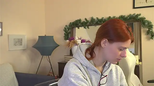 Snapshot of doll_lesli chatting on January 2025 02:35:01 PM doll lesli online show from January 2025 02:35:01 PM