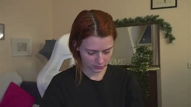 Snapshot of doll_lesli chatting on January 2025 02:35:01 PM doll lesli online show from January 2025 02:35:01 PM