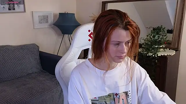 Snapshot of doll_lesli chatting on February 2025 02:26:01 PM doll lesli online show from February 2025 02:26:01 PM