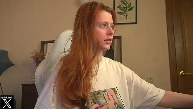 Snapshot of doll_lesli chatting on February 2025 08:42:01 PM doll lesli online show from February 2025 08:42:01 PM