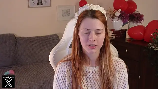 Snapshot of doll_lesli chatting on February 2025 02:19:02 PM doll lesli online show from February 2025 02:19:02 PM