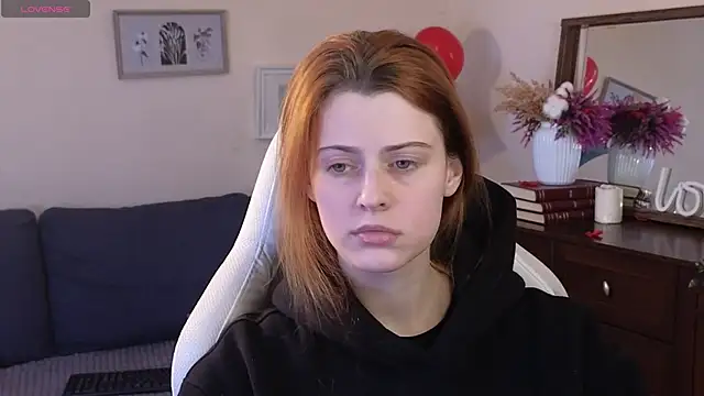 Snapshot of doll_lesli chatting on February 2025 02:22:02 PM doll lesli online show from February 2025 02:22:02 PM