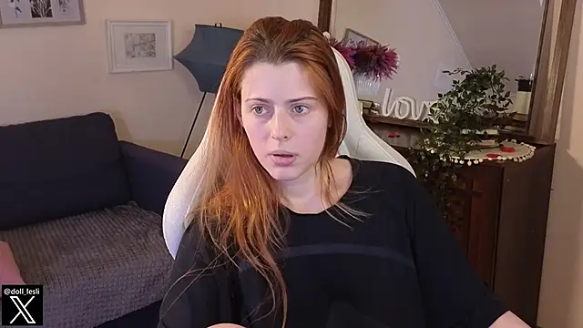 Snapshot of doll_lesli chatting on February 2025 05:25:02 PM doll lesli online show from February 2025 05:25:02 PM