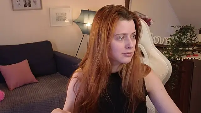 Snapshot of doll_lesli chatting on February 2025 05:15:01 PM doll lesli online show from February 2025 05:15:01 PM