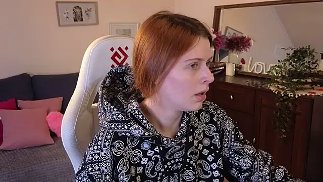 Snapshot of doll_lesli chatting on March 2025 02:45:02 PM doll lesli online show from March 2025 02:45:02 PM