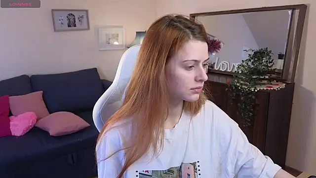 Snapshot of doll_lesli chatting on March 2025 02:12:02 PM doll lesli online show from March 2025 02:12:02 PM