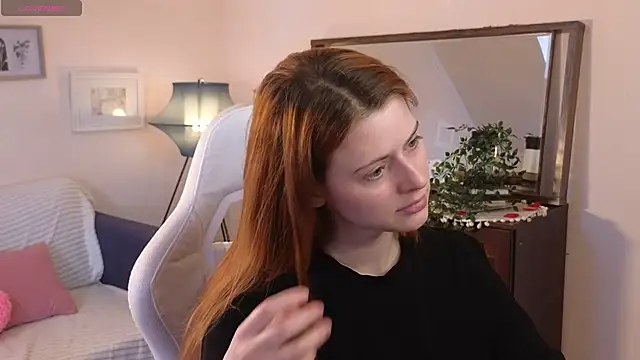 Snapshot of doll_lesli chatting on March 2025 02:32:02 PM doll lesli online show from March 2025 02:32:02 PM