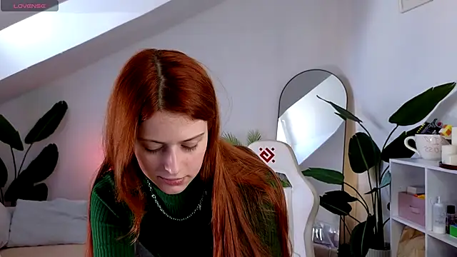 Snapshot of doll_lesli chatting on October 2025 06:44:01 AM doll lesli online show from October 2025 06:44:01 AM