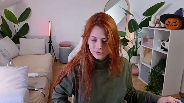 Snapshot of doll_lesli chatting on October 2025 09:32:01 AM doll lesli online show from October 2025 09:32:01 AM