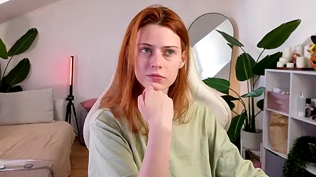 Snapshot of doll_lesli chatting on October 2025 09:38:02 AM doll lesli online show from October 2025 09:38:02 AM