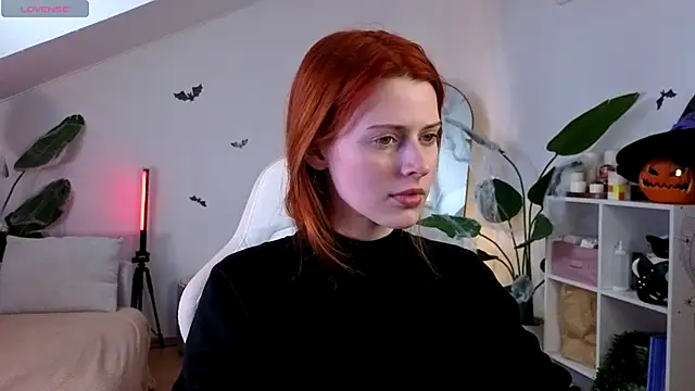 Snapshot of doll_lesli chatting on November 2025 08:36:02 AM doll lesli online show from November 2025 08:36:02 AM