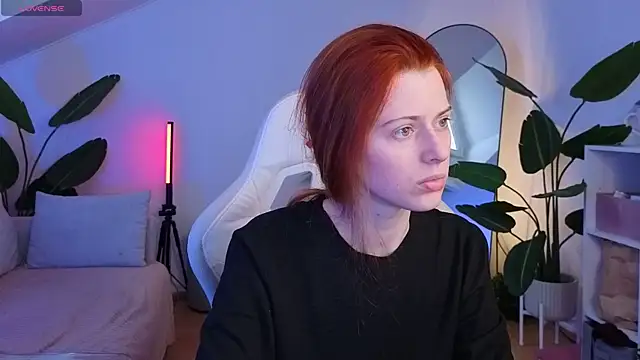 Snapshot of doll_lesli chatting on November 2025 06:36:02 AM doll lesli online show from November 2025 06:36:02 AM