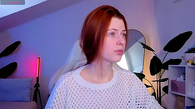 Snapshot of doll_lesli chatting on November 2025 10:07:01 AM doll lesli online show from November 2025 10:07:01 AM