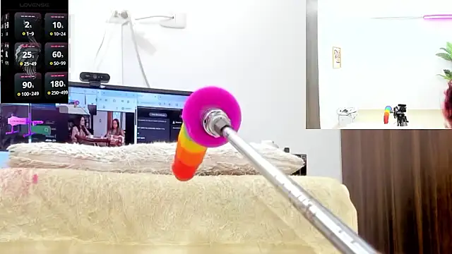 Paulina Davis  online show from January 2026 10:47:01 PM