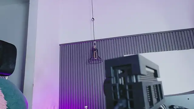 levana1 online show from April 2026 04:19:01 AM