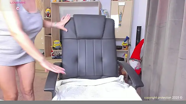 SquirtKitten online show from February 2025 02:21:02 PM