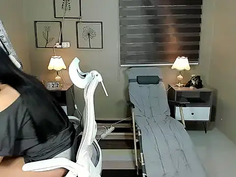 Snapshot of EternityBanks chatting on October 2025 11:50:04 PM EternityBanks online show from October 2025 11:50:04 PM