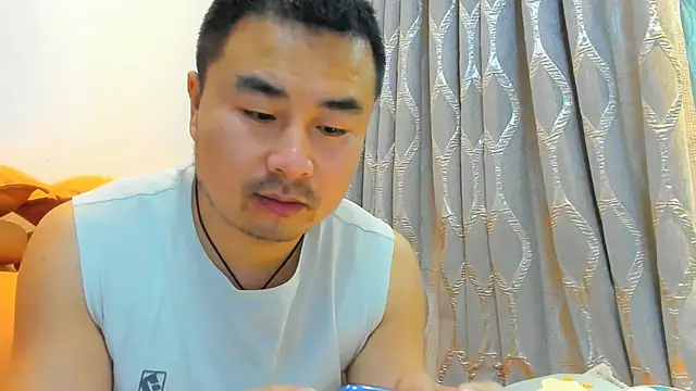 Snapshot of guozuo chatting on May 2026 01:06:01 PM guozuo online show from May 2026 01:06:01 PM