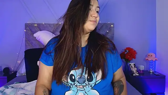 Snapshot of emmajohnss chatting on March 2025 03:48:01 AM emmajohnss online show from March 2025 03:48:01 AM