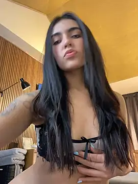 DaphneUwu online show from January 2026 12:46:01 AM