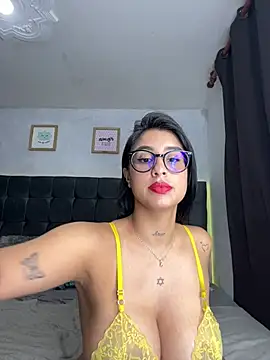 lovely violet13 online show from April 2026 09:42:01 PM