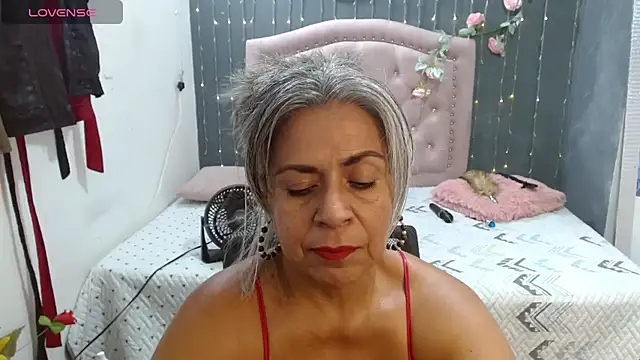 Snapshot of lalisha_96 chatting on July 2026 10:42:01 PM lalisha 96 online show from July 2026 10:42:01 PM