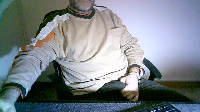 Greek Passion online show from December 2025 06:26:01 PM