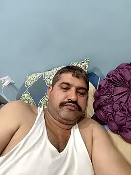 Amandev7 online show from October 2025 07:36:02 PM
