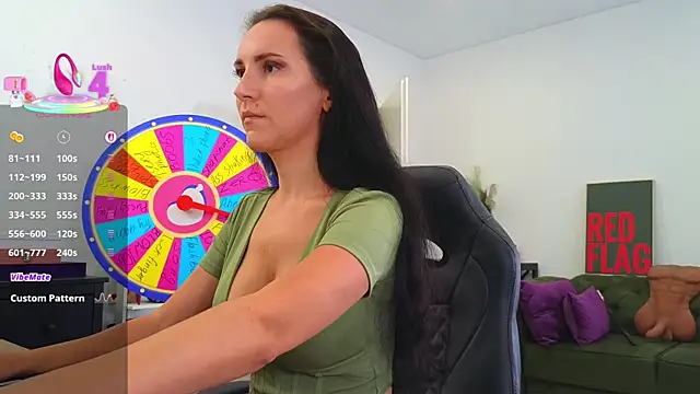 EvaKeks online show from September 2025 05:23:02 PM