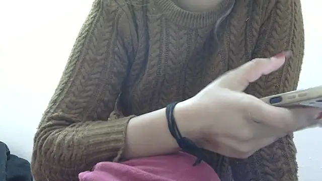 Snapshot of lovelydesi21 chatting on January 2026 01:04:01 PM lovelydesi21 online show from January 2026 01:04:01 PM