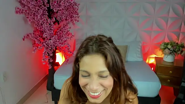 cora 22 online show from December 2024 03:21:01 PM