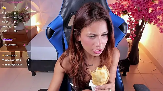 cora 22 online show from December 2024 03:20:02 PM