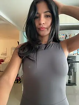 I am kat online show from December 2025 09:12:02 PM