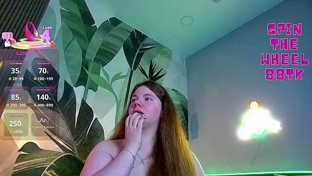 RubyValen online show from September 2025 01:05:02 AM