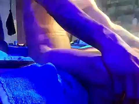 Snapshot of DarkHorse89 chatting on January 2025 06:57:01 AM DarkHorse89 online show from January 2025 06:57:01 AM