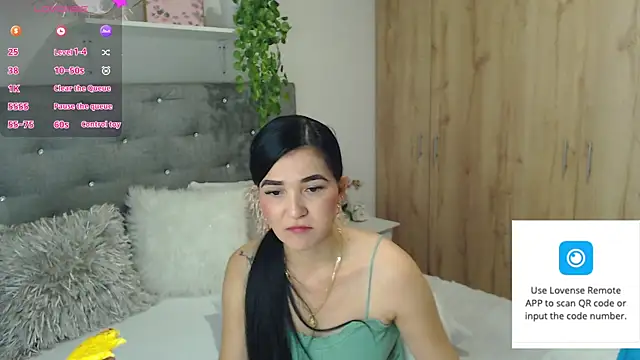 Snapshot of Neerea chatting on July 2026 01:14:01 AM Neerea online show from July 2026 01:14:01 AM