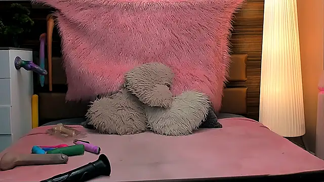 LiaMetz online show from September 2025 06:33:02 PM