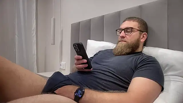 Bear bear  online show from November 2025 10:06:02 AM