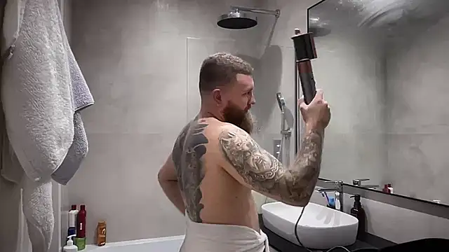 Bear bear  online show from November 2025 08:57:02 AM