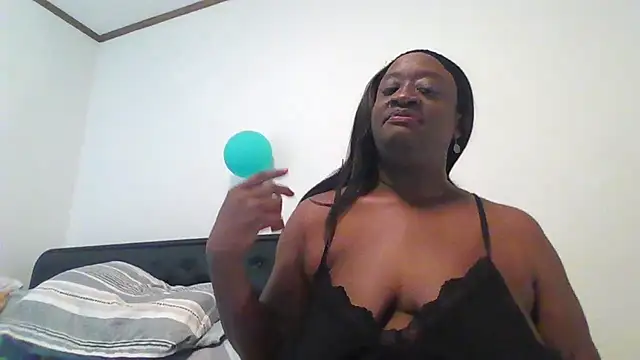 Katiefyi online show from April 2026 02:51:02 AM