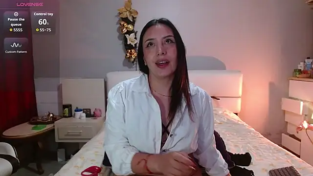 Freyja soh online show from December 2025 09:12:02 PM