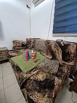 0anal21 online show from June 2026 04:20:01 PM