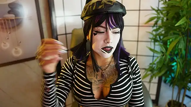 Scarlett collins02 online show from May 2026 01:58:02 AM