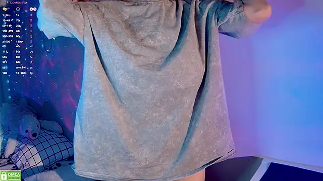 xwiuiwx online show from December 2024 02:42:01 AM