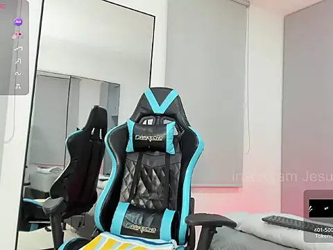 Snapshot of Daddyrich4u chatting on November 2025 01:48:02 AM Daddyrich4u online show from November 2025 01:48:02 AM