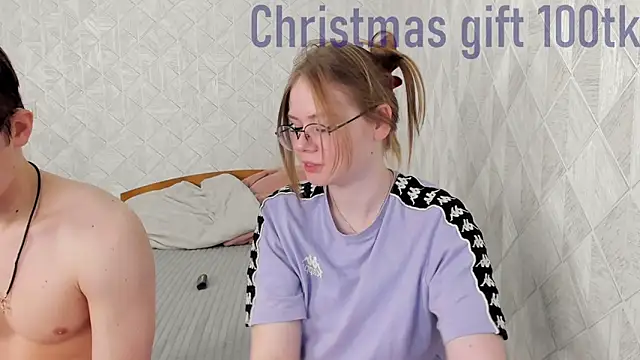 Snapshot of Tommy_and_Katie chatting on December 2024 09:17:02 AM Tommy and Katie online show from December 2024 09:17:02 AM